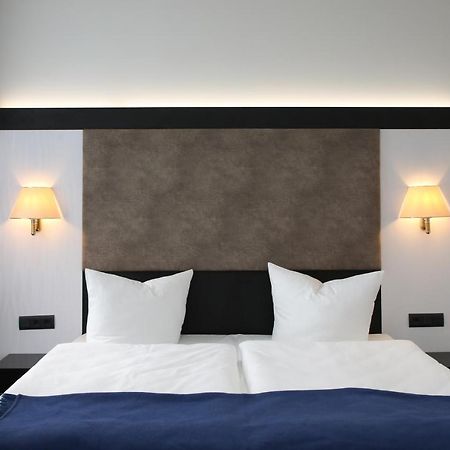 Hotel Zur Kulturweberei Finsterwalde Bagian luar foto