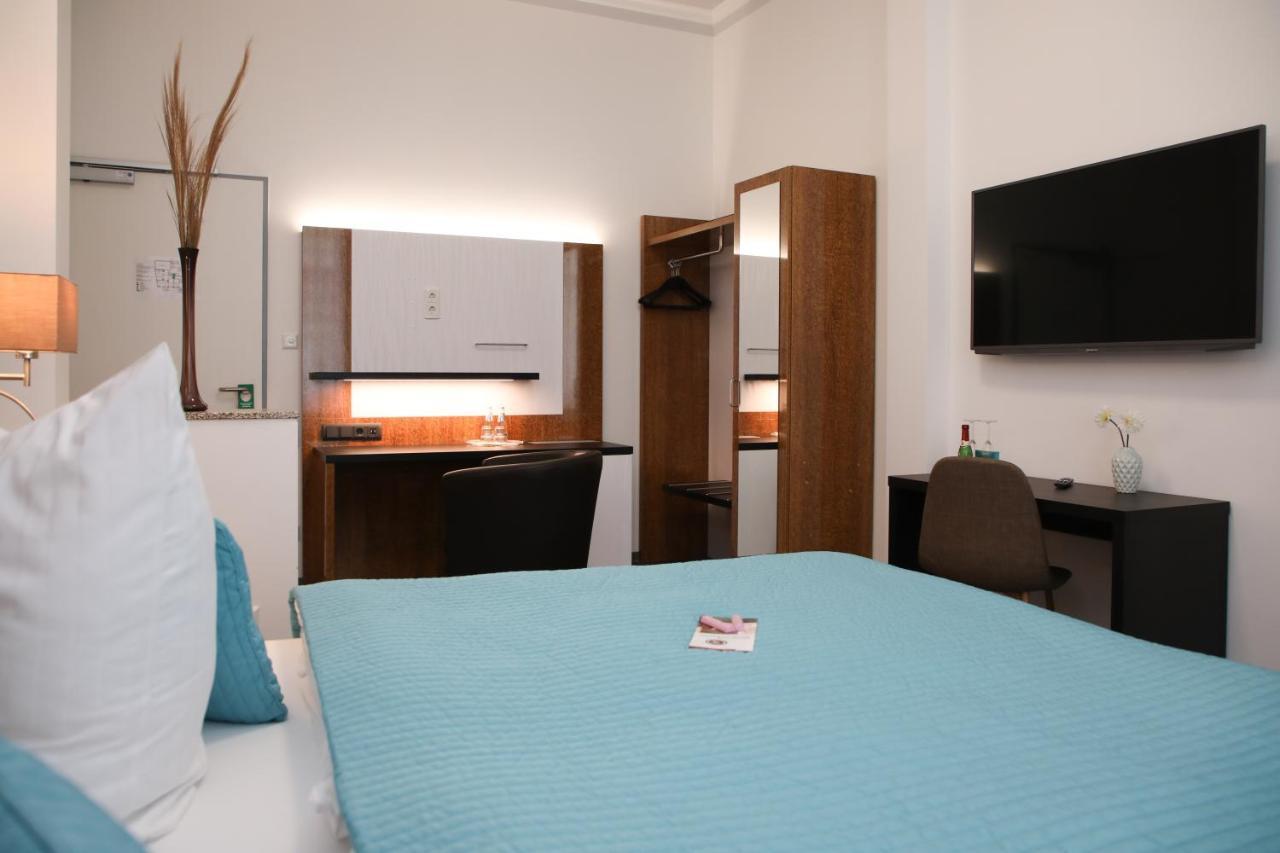 Hotel Zur Kulturweberei Finsterwalde Bagian luar foto