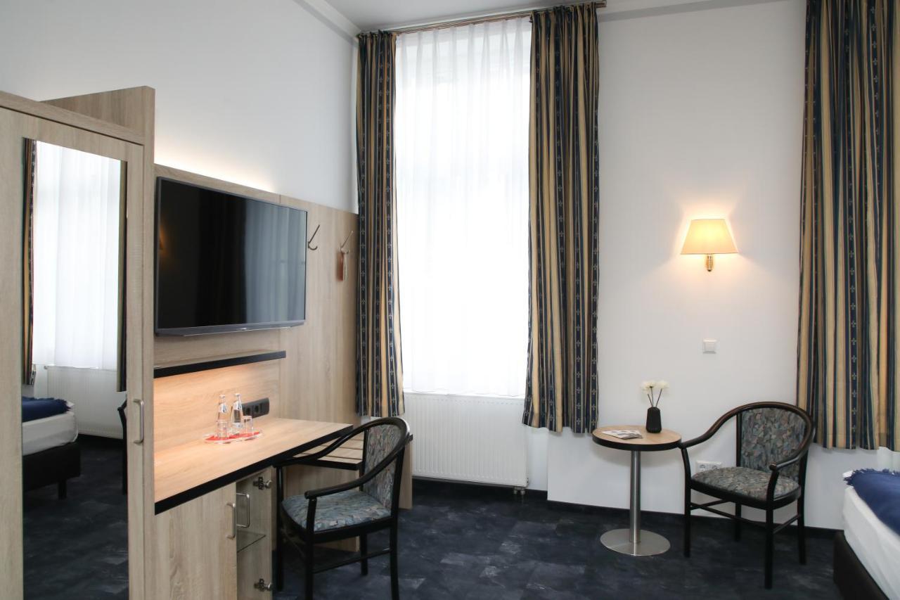 Hotel Zur Kulturweberei Finsterwalde Bagian luar foto