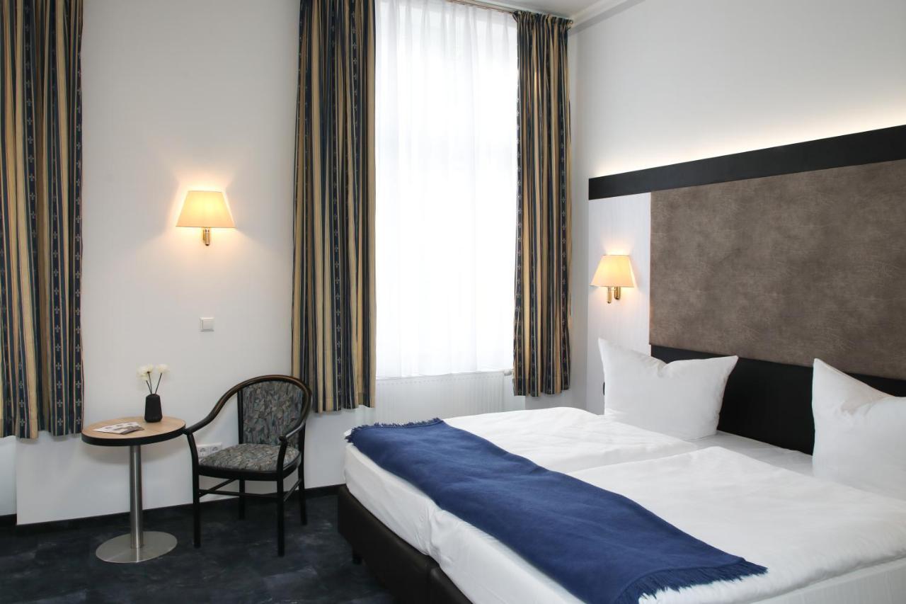 Hotel Zur Kulturweberei Finsterwalde Bagian luar foto