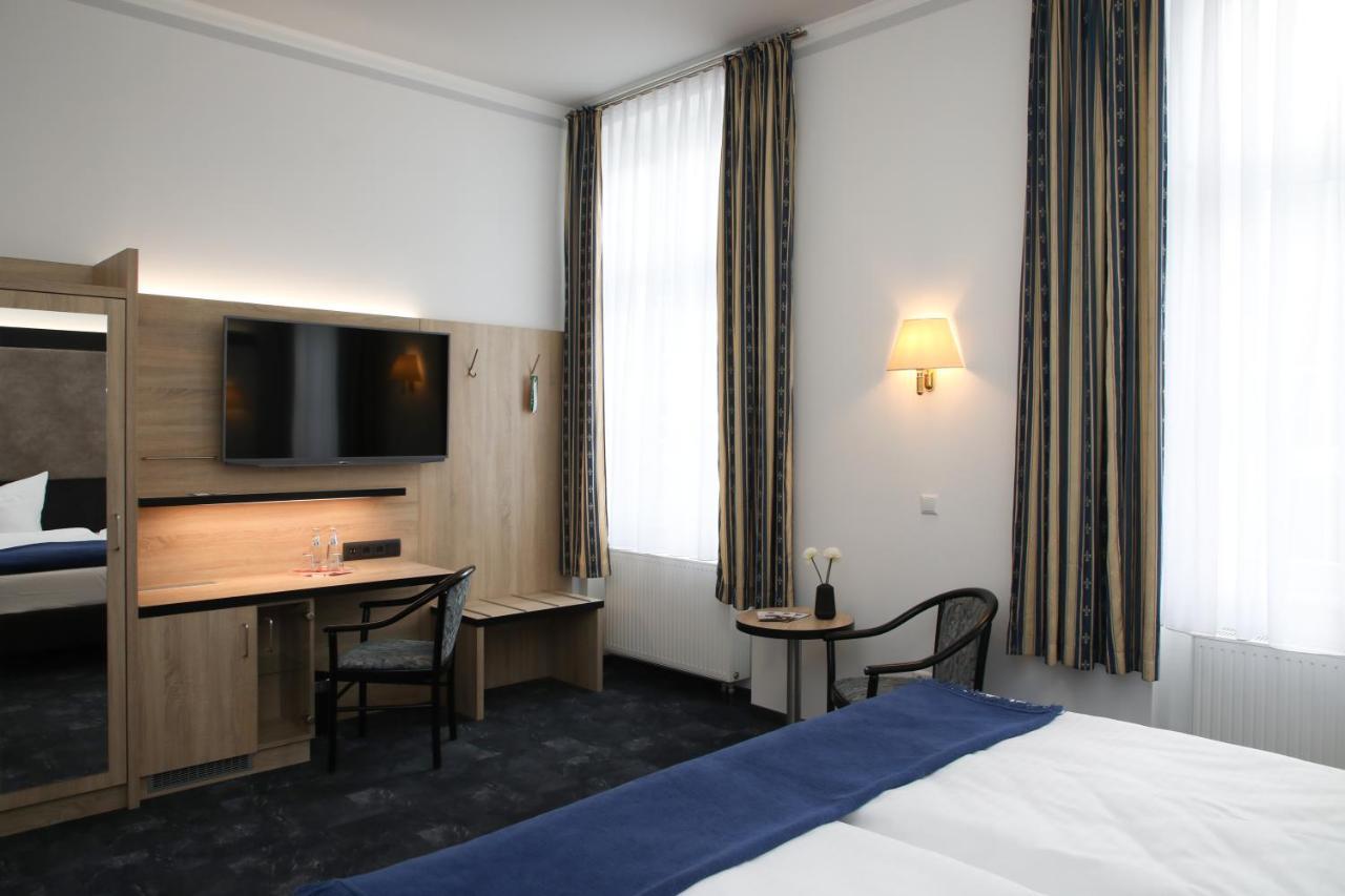 Hotel Zur Kulturweberei Finsterwalde Bagian luar foto