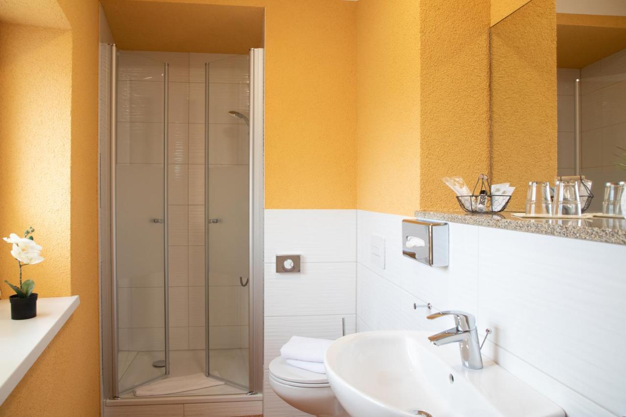 Hotel Zur Kulturweberei Finsterwalde Bagian luar foto