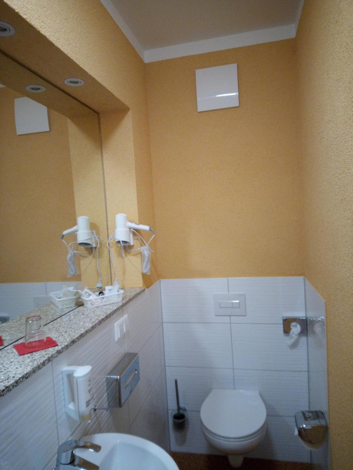 Hotel Zur Kulturweberei Finsterwalde Ruang foto